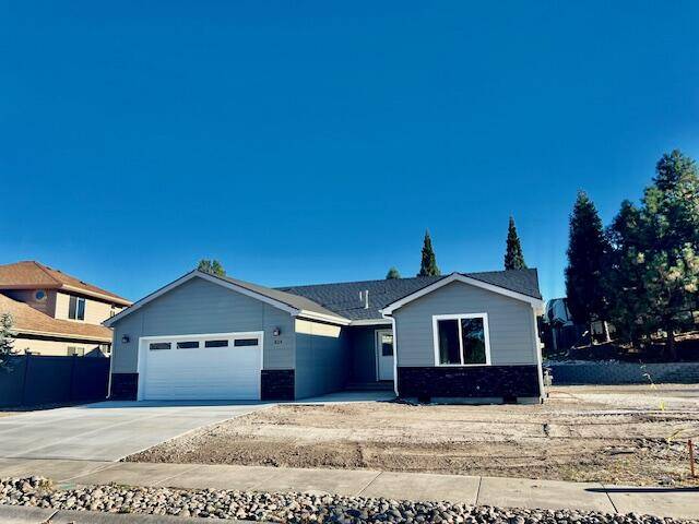 Klamath Falls, OR 97601,824 Quail Park CIR