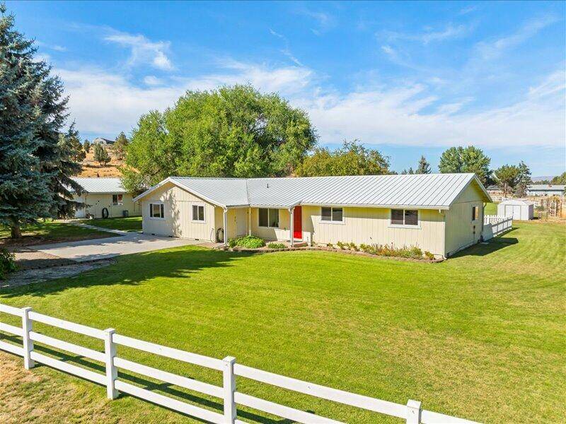 Redmond, OR 97756,4117 La Mesa LN