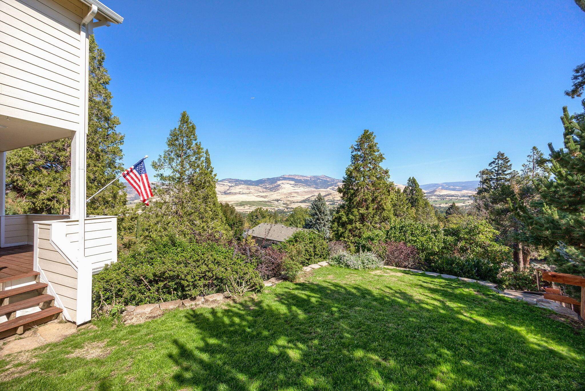 Ashland, OR 97520,256 Wimer ST