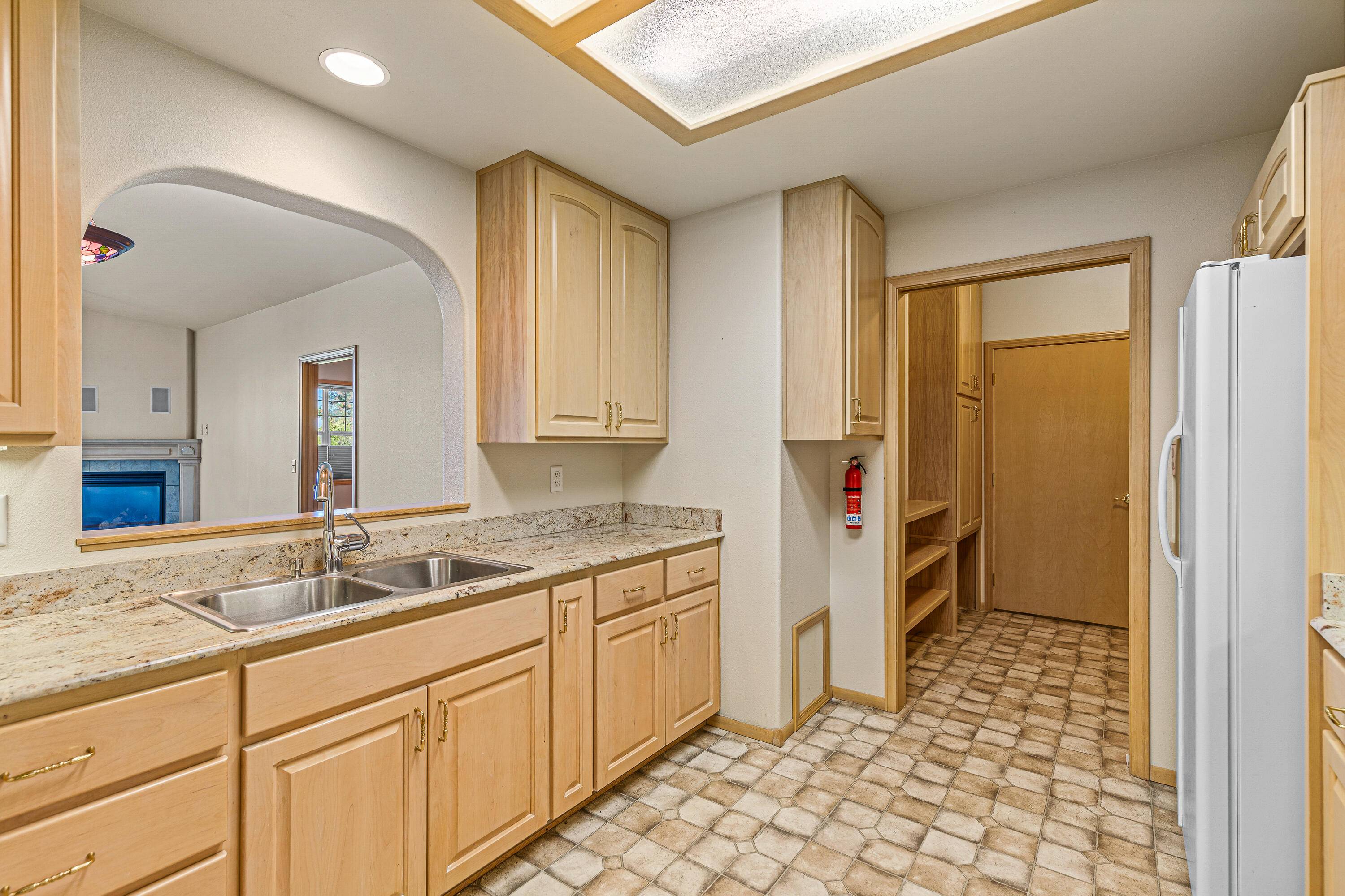 Ashland, OR 97520,827 Pavilion PL