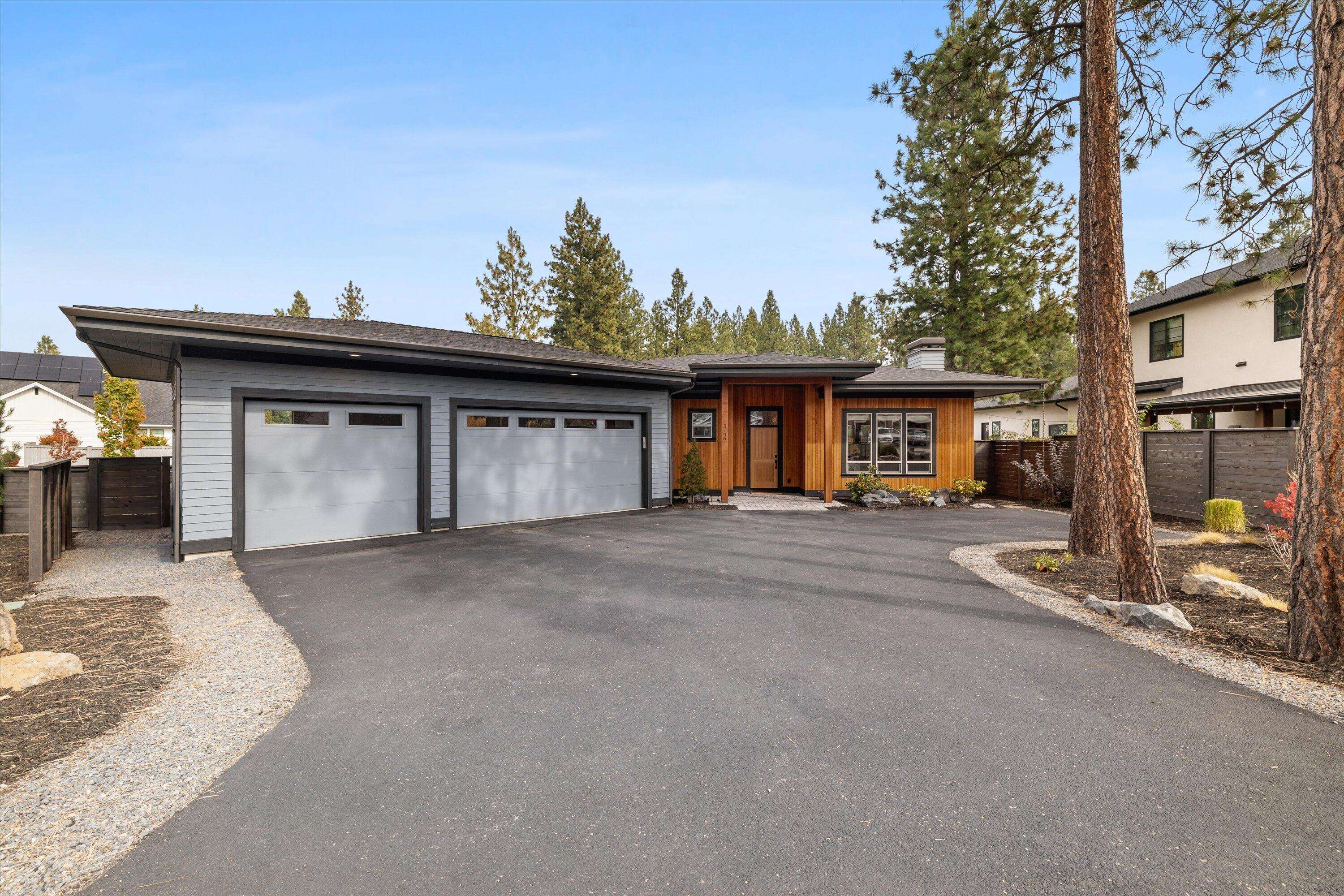 Bend, OR 97703,3196 Shevlin Meadow DR