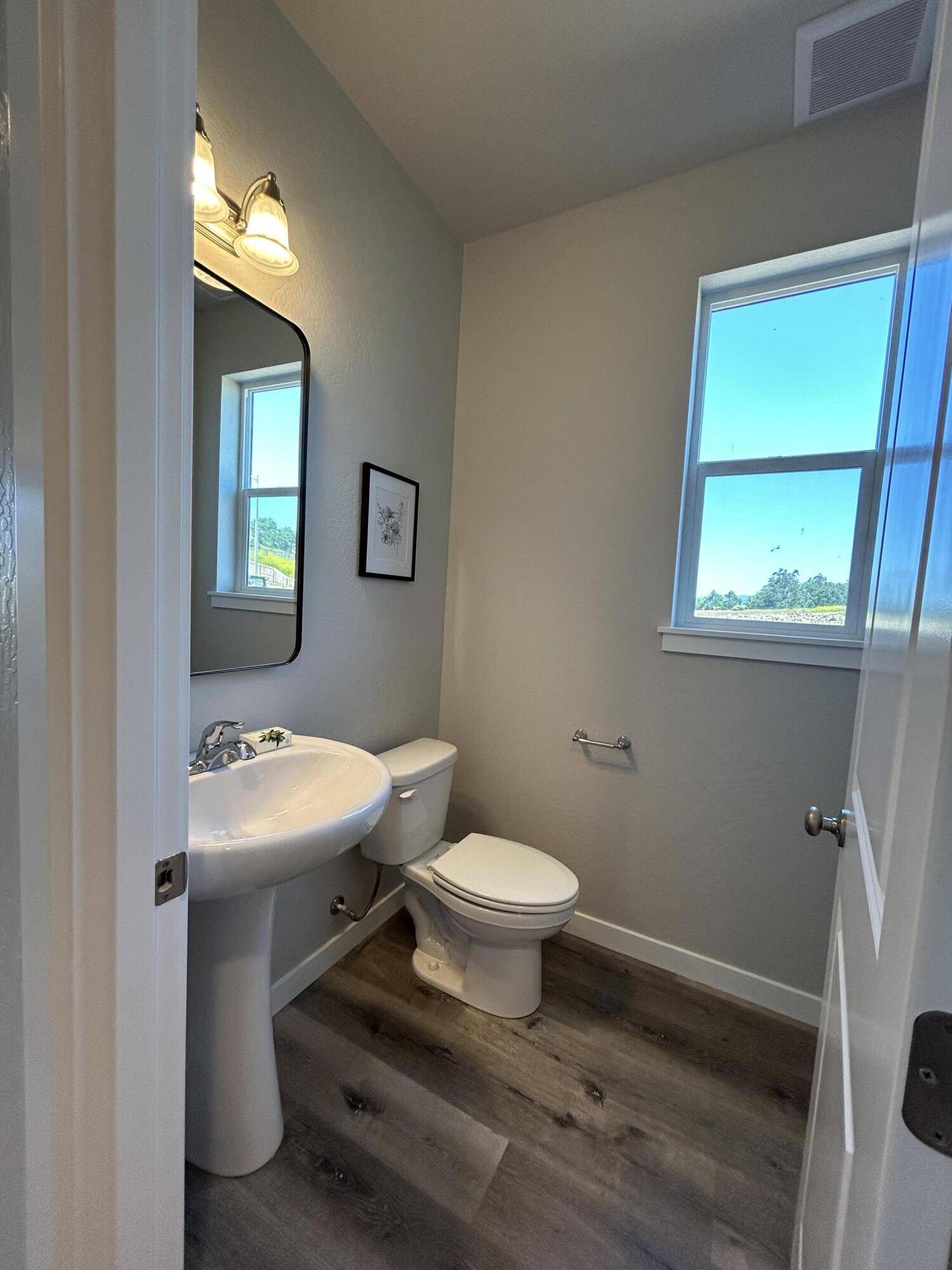 Eagle Point, OR 97524,708 Old Waverly WAY #30