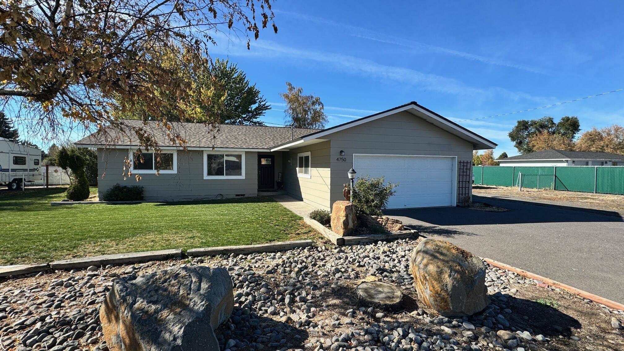 Klamath Falls, OR 97603,4750 Homedale RD