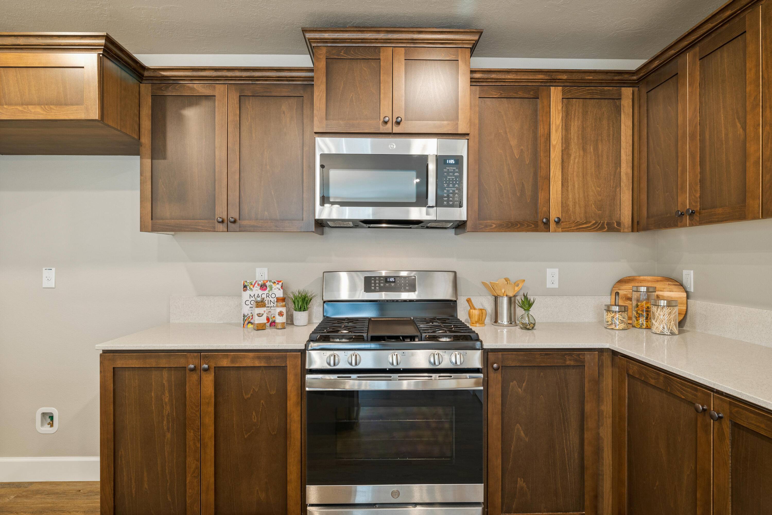 Redmond, OR 97756,1119 Walnut AVE #05