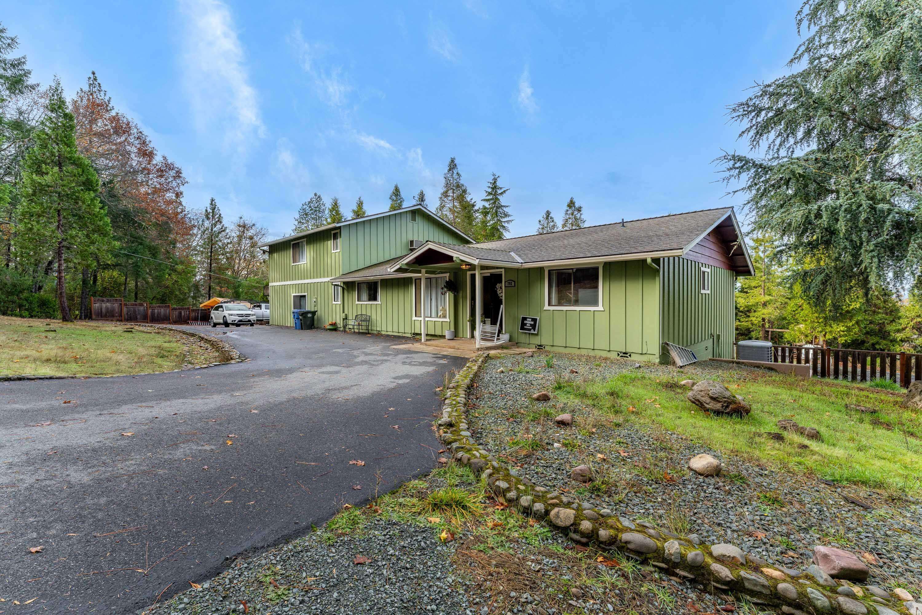 Grants Pass, OR 97527,792 Summit LOOP