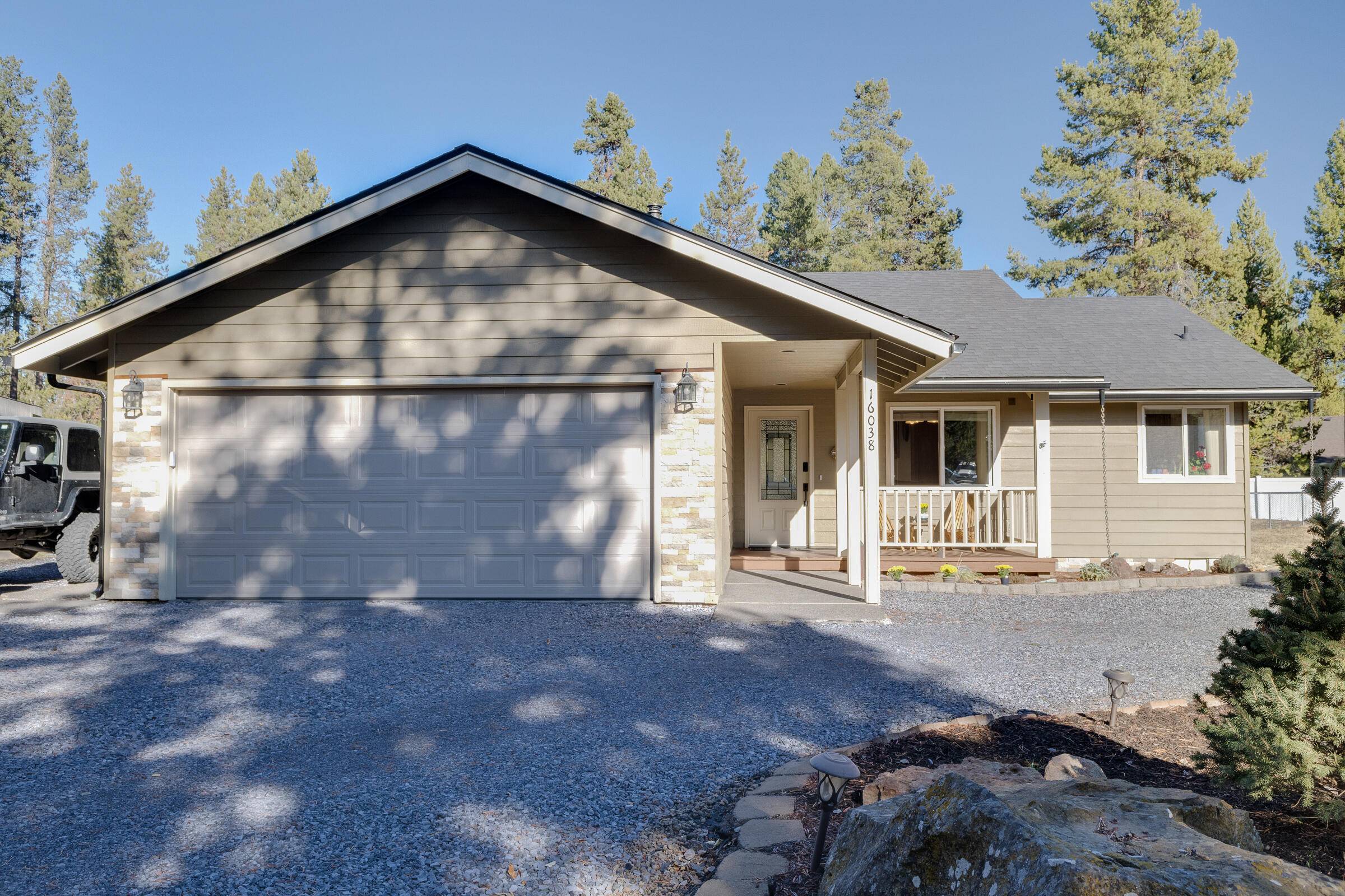 La Pine, OR 97739,16038 Sunset LN