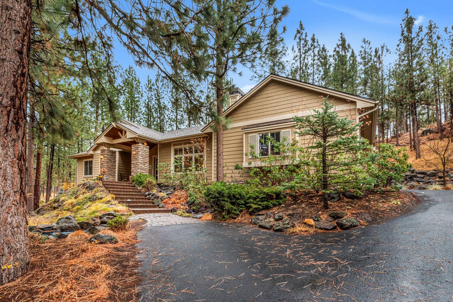 Bend, OR 97703,2962 Three Sisters DR