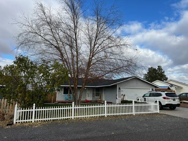 Culver, OR 97734,629 Center Ridge DR