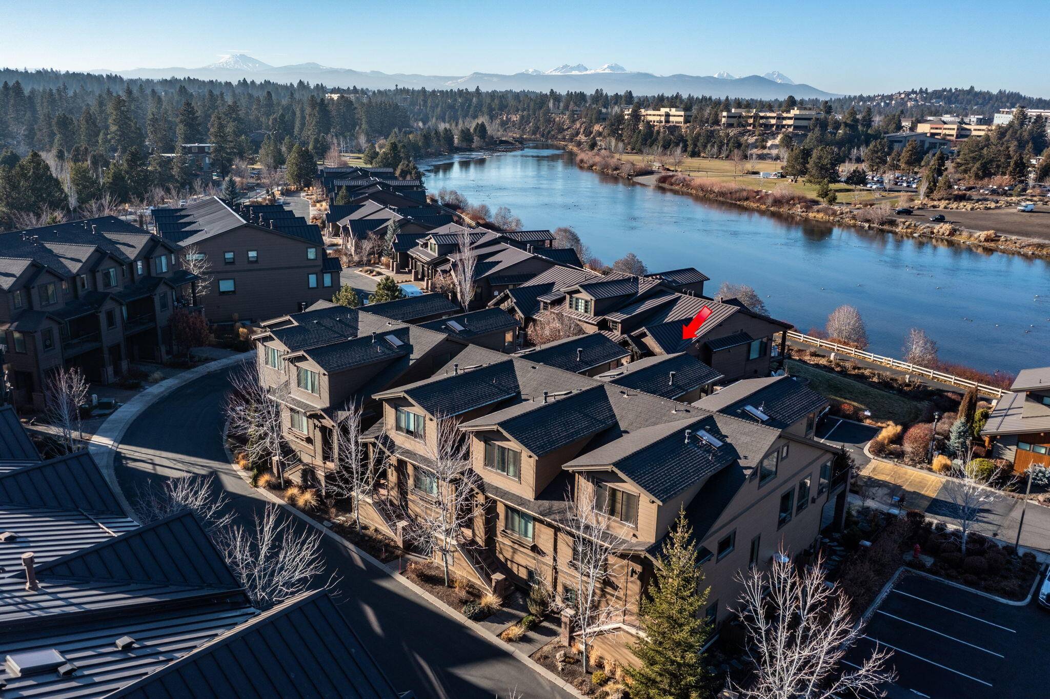 Bend, OR 97702,857 Crestline DR