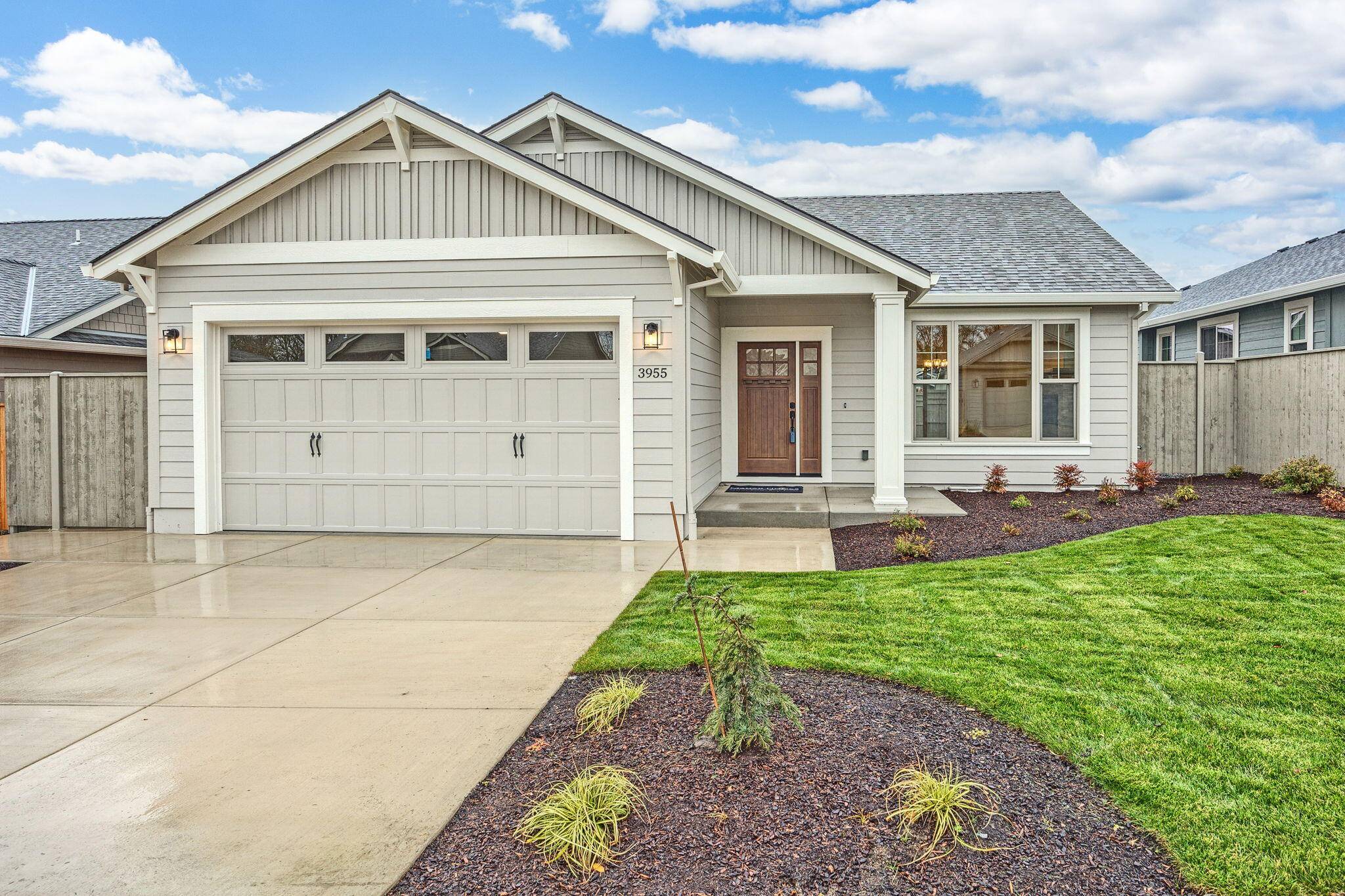 Medford, OR 97504,3955 Colorado DR