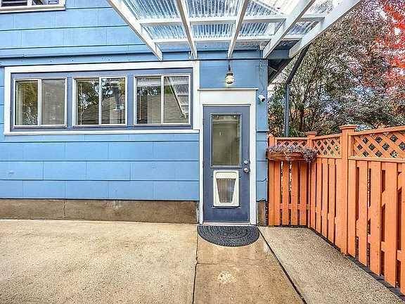 Medford, OR 97504,136 Vancouver AVE