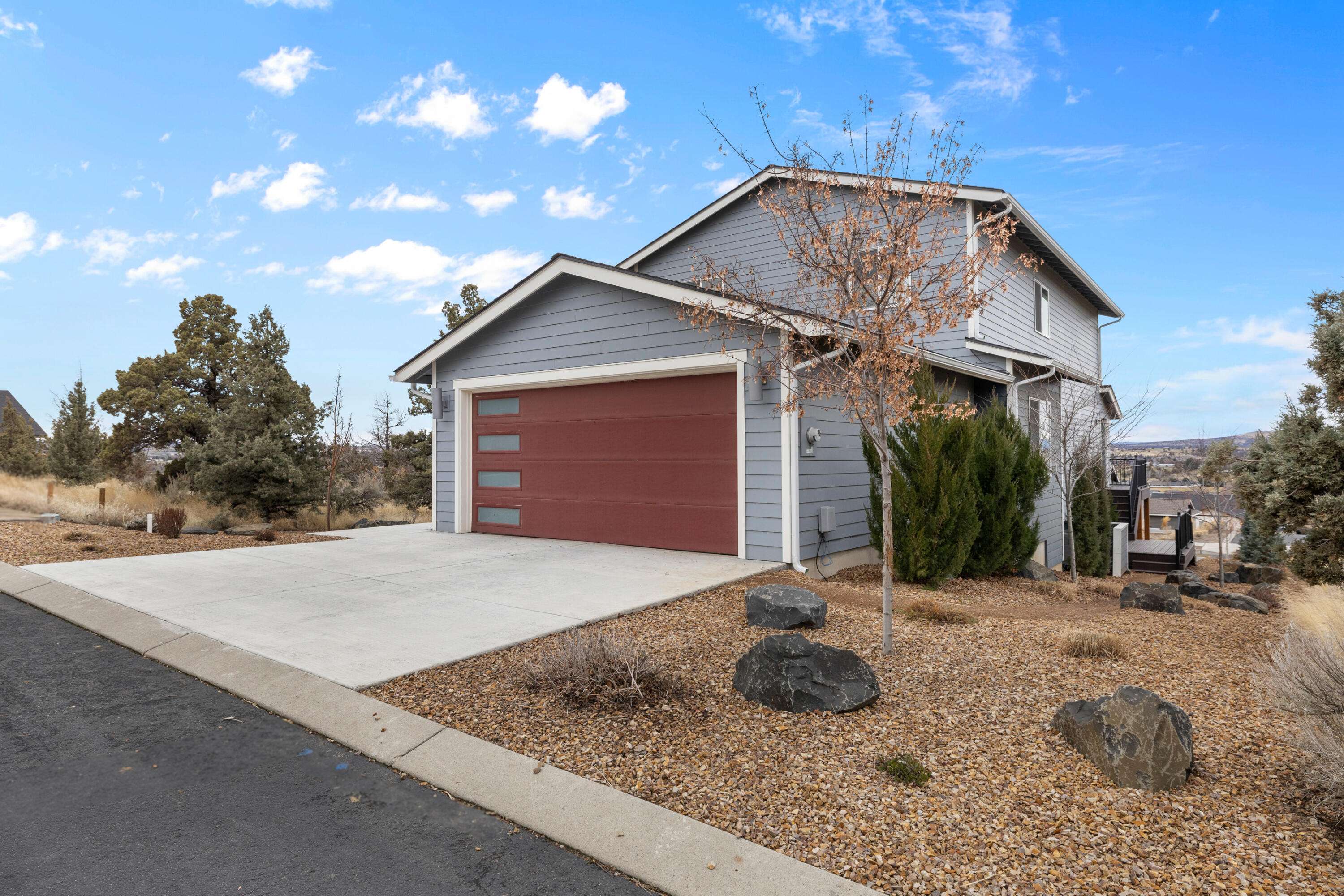 Madras, OR 97741,433 Larkspur DR