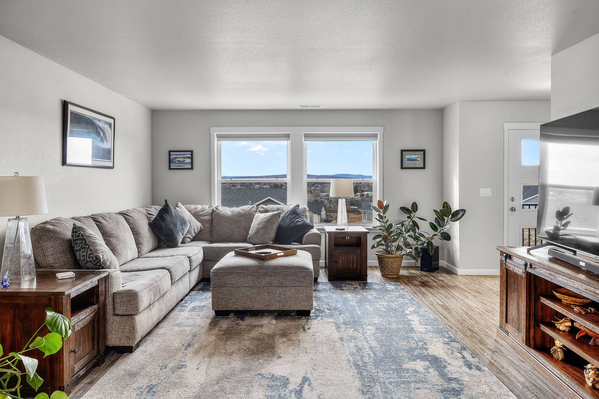 Madras, OR 97741,433 Larkspur DR