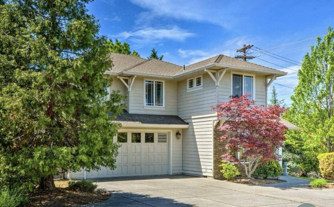 Medford, OR 97504,3580 Cherry LN