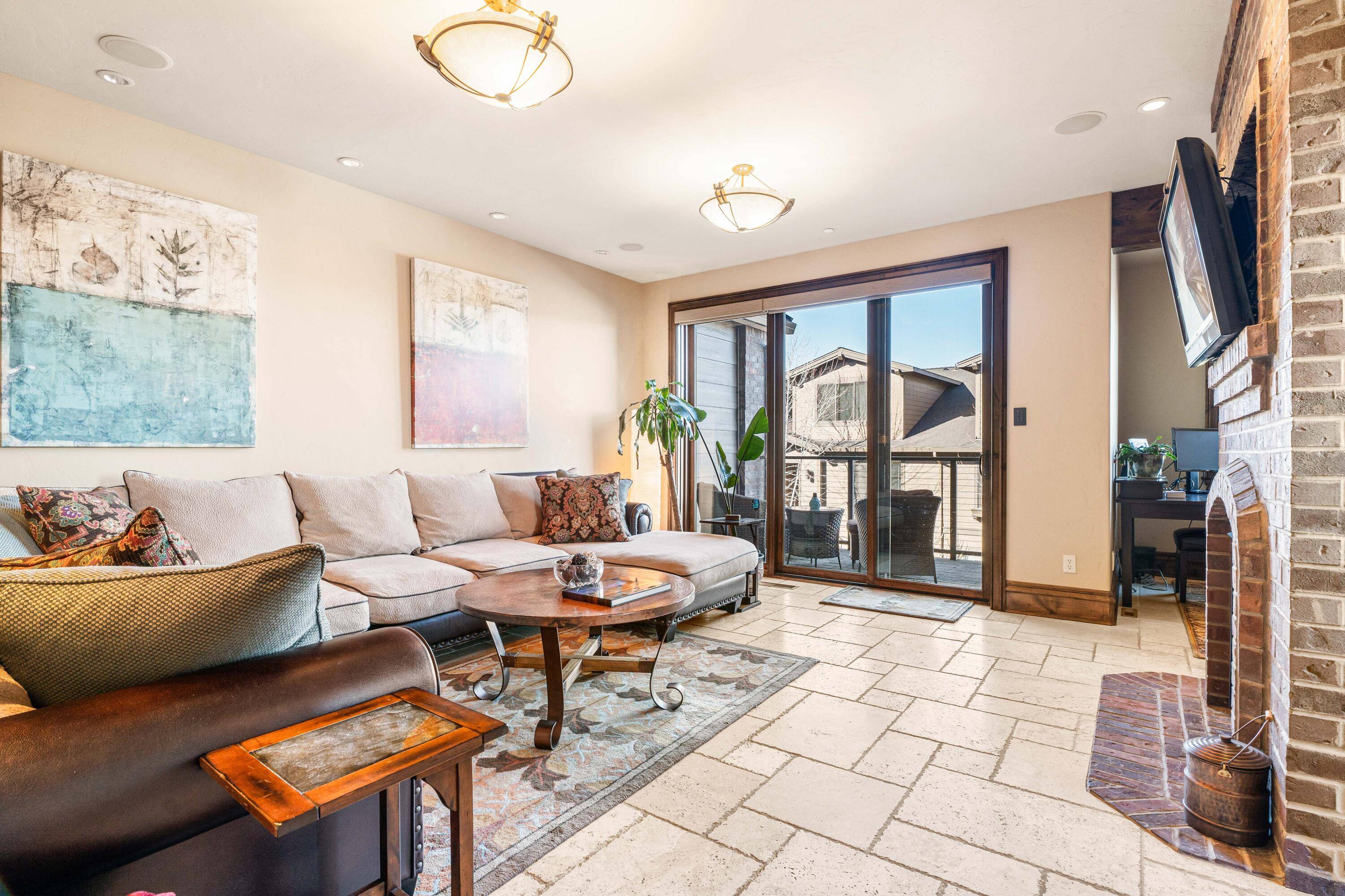 Bend, OR 97702,854 Crestline DR