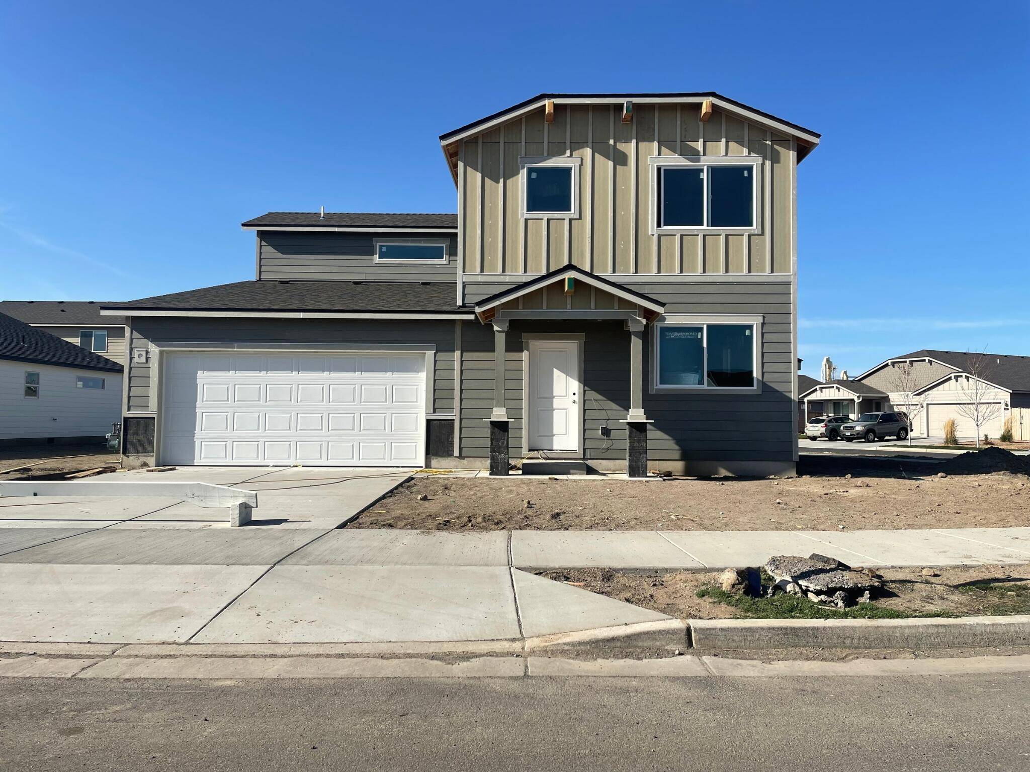 Madras, OR 97741,228 Par AVE #110