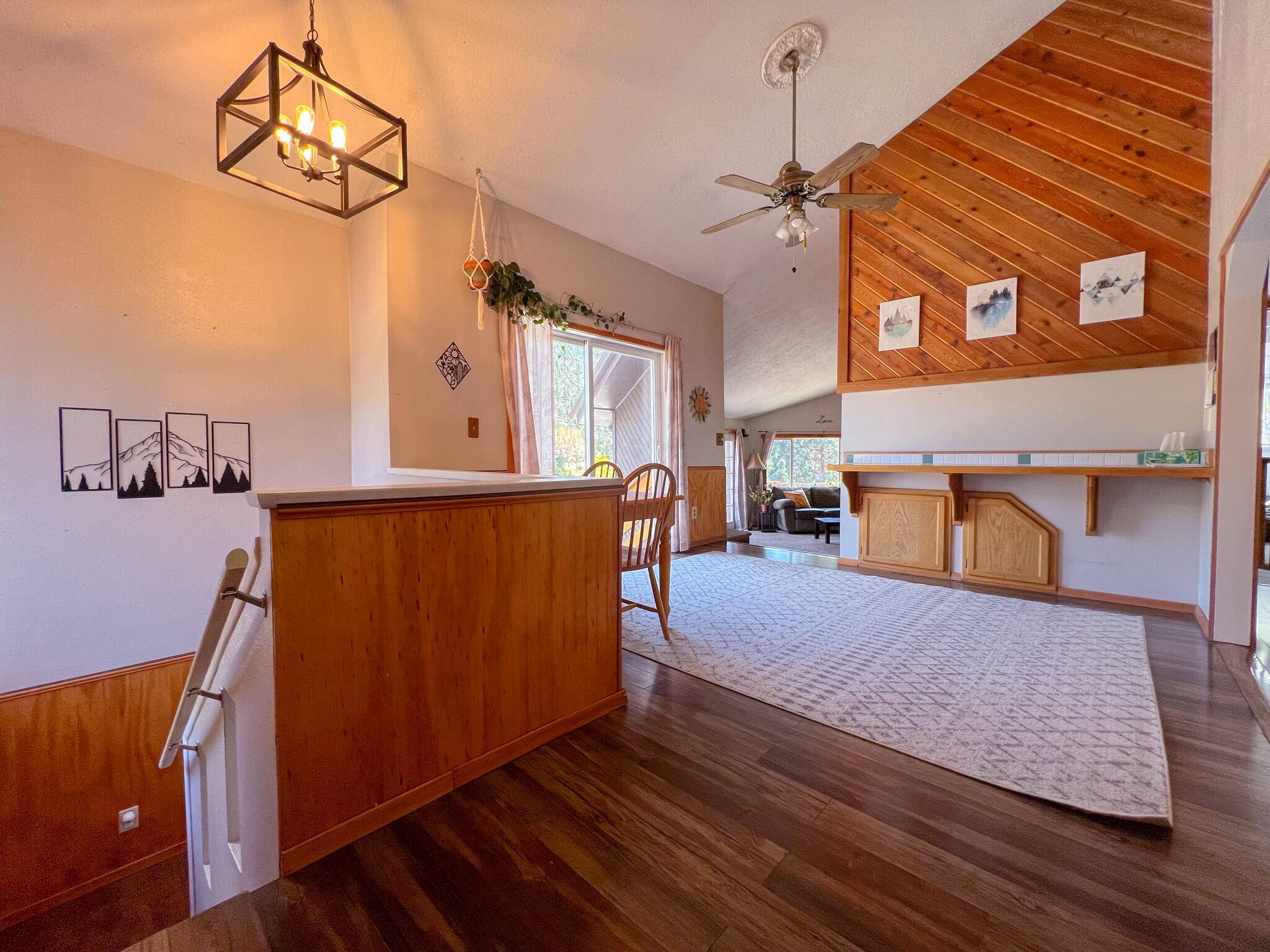 Canyon City, OR 97820,309 Adam DR