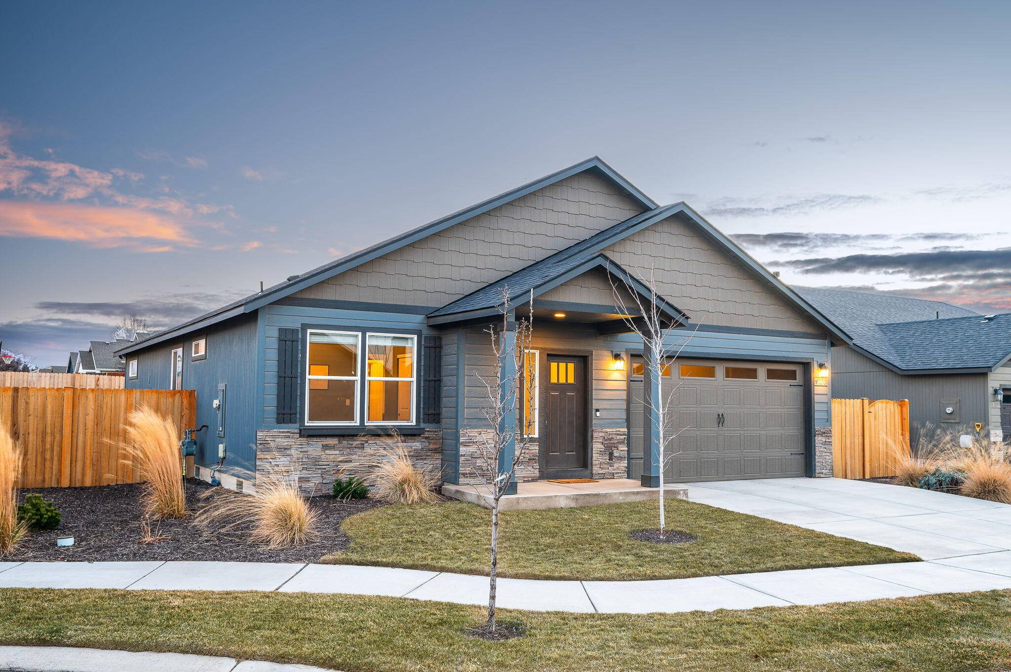 Redmond, OR 97756,920 Teak CT