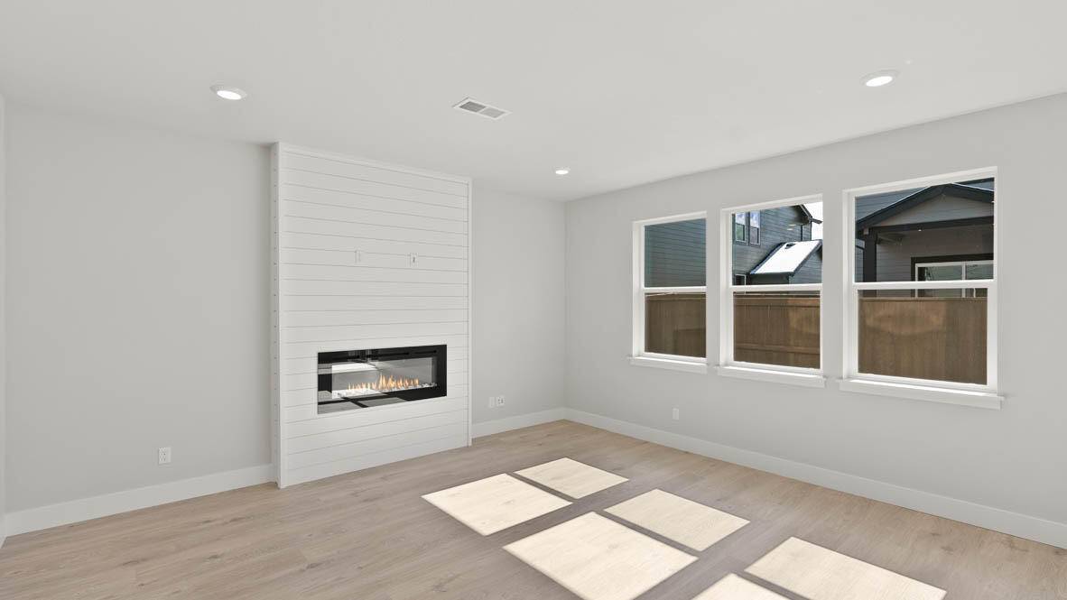 Bend, OR 97702,21508 Etna PL