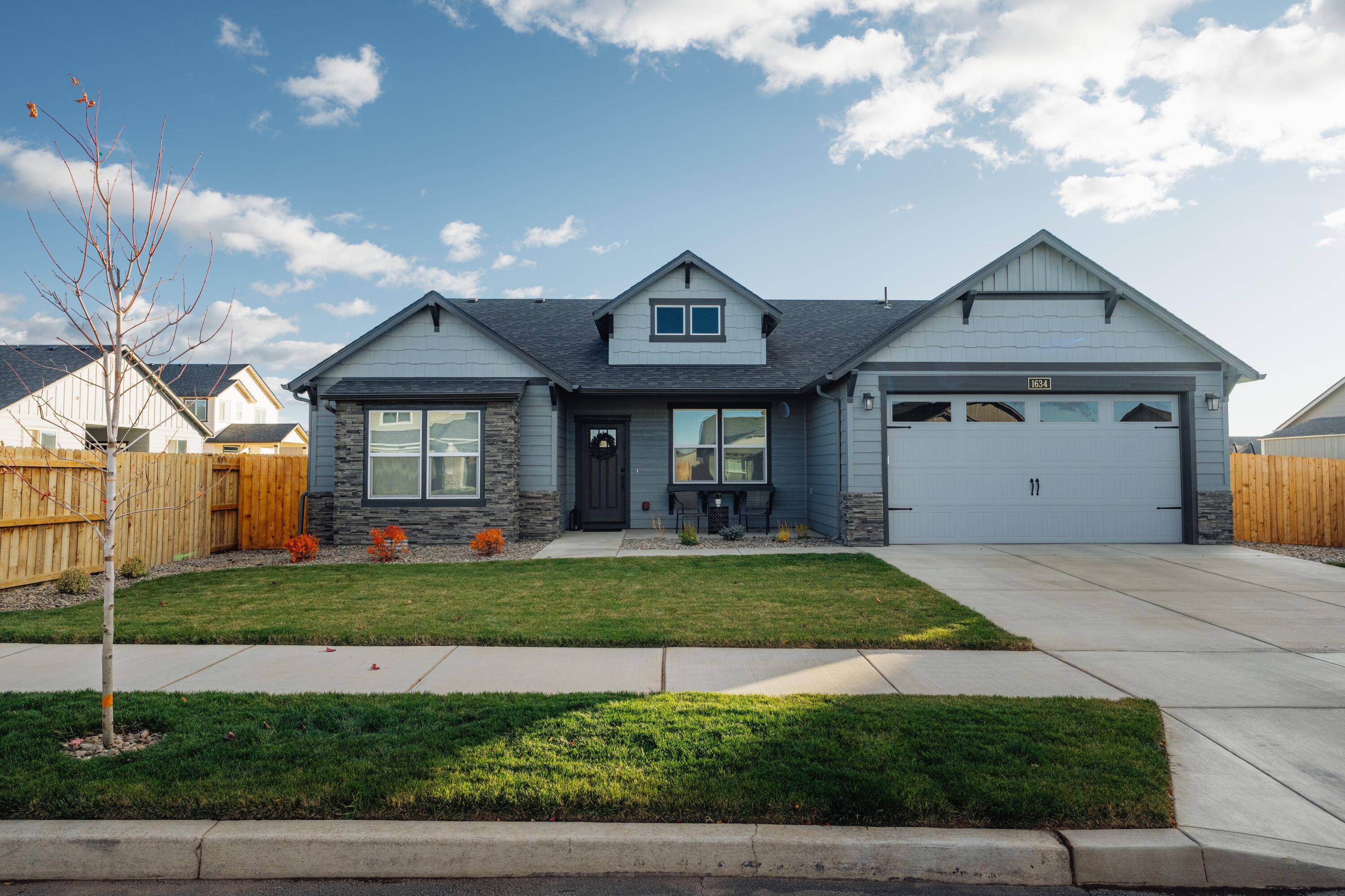 Redmond, OR 97756,1634 Varnish PL