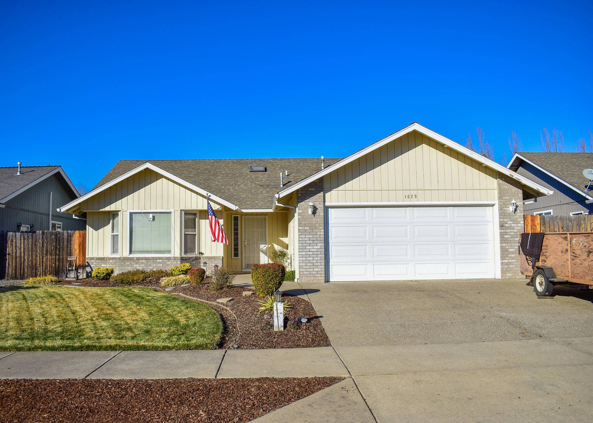 Medford, OR 97504,1629 Husker Butte LN