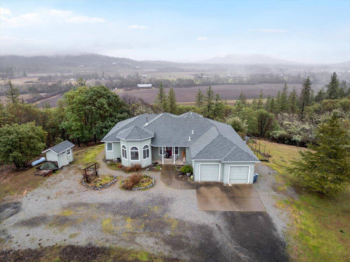 Gold Hill, OR 97525,987 Pelton LN