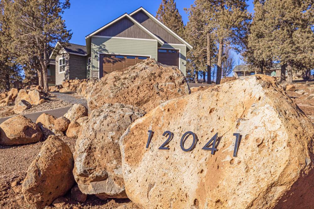Klamath Falls, OR 97601,12041 Turnstone DR