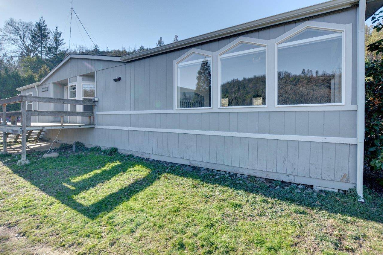 Medford, OR 97501,5916 Coleman Creek RD