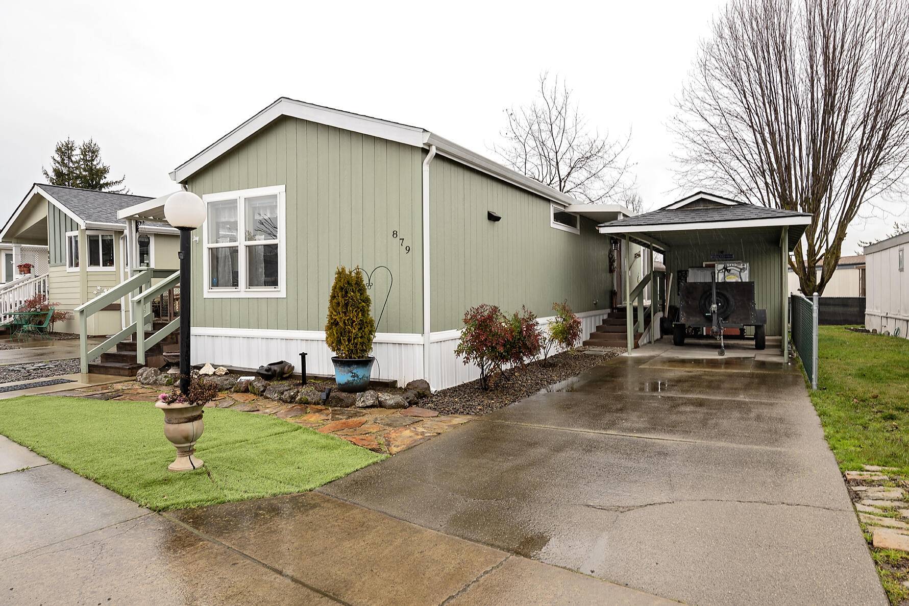 Medford, OR 97501,879 Carol Rae
