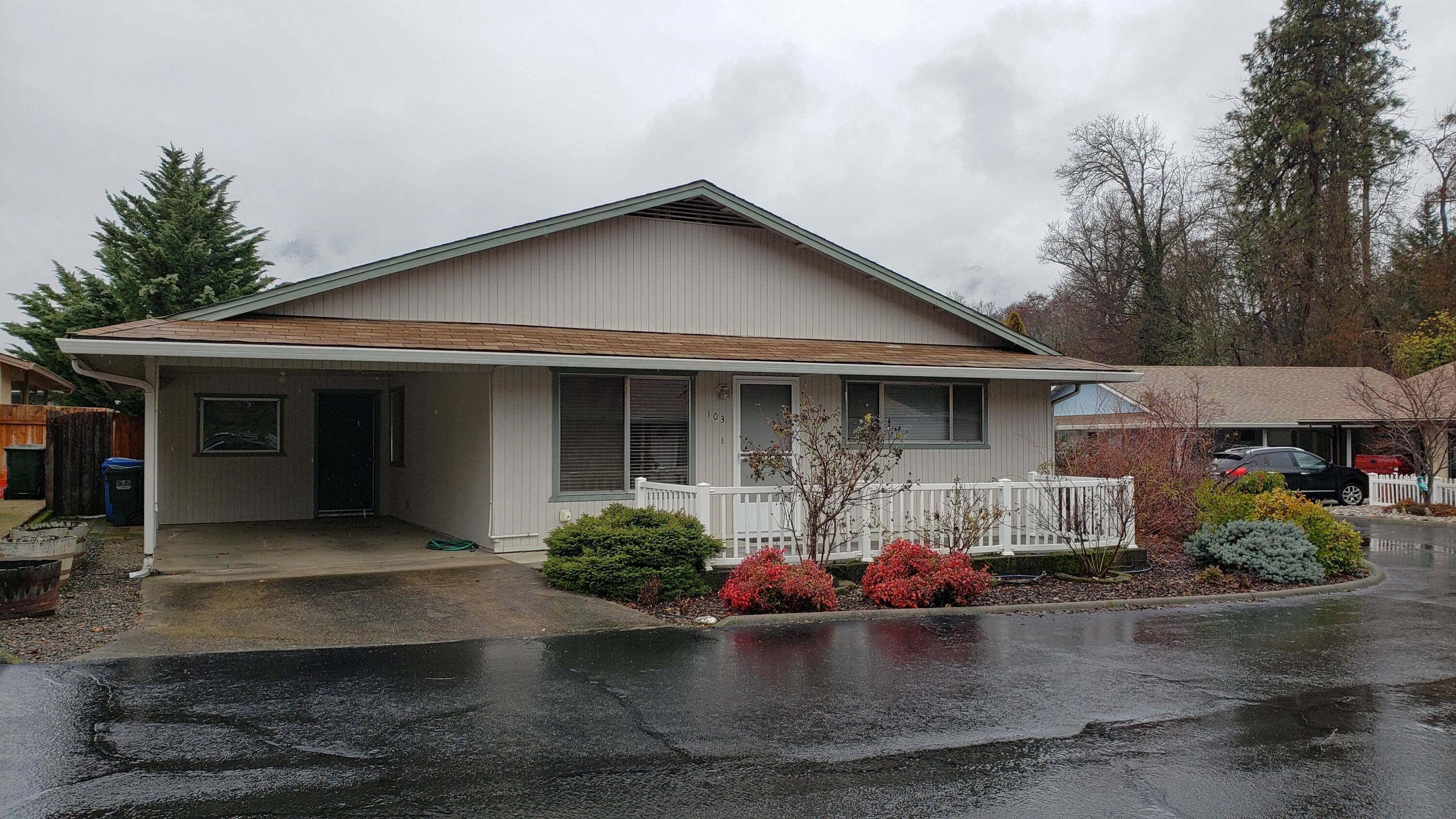Rogue River, OR 97537,103 Wards Creek LN