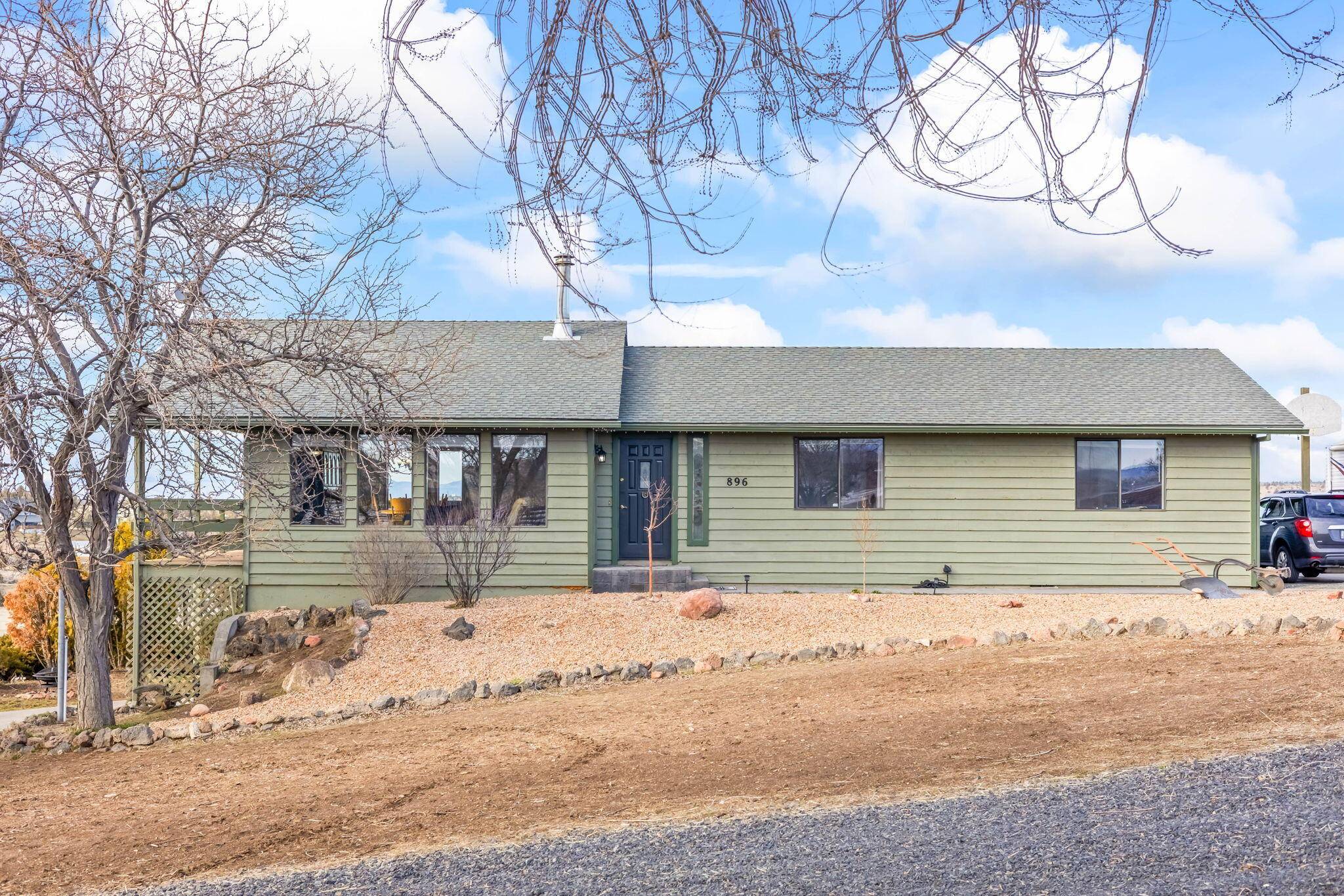 Madras, OR 97741,896 Dover LN