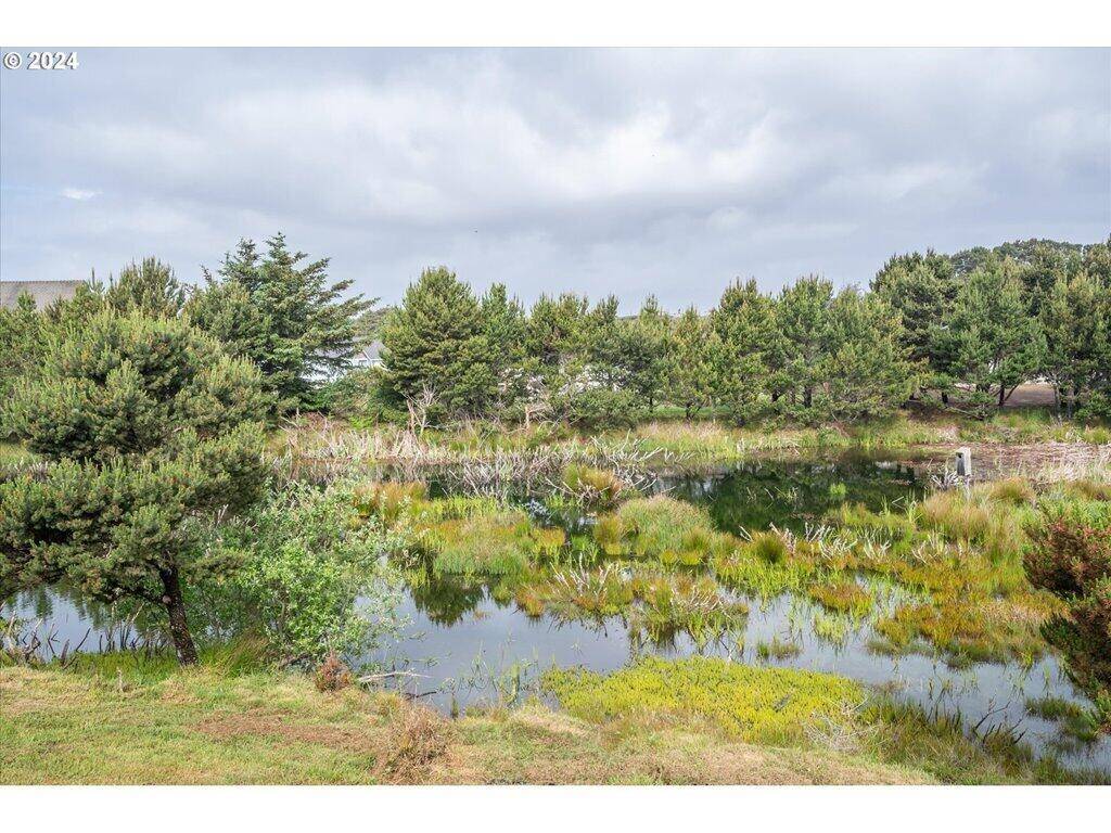 Bandon, OR 97411,2701 Lincoln AVE SW