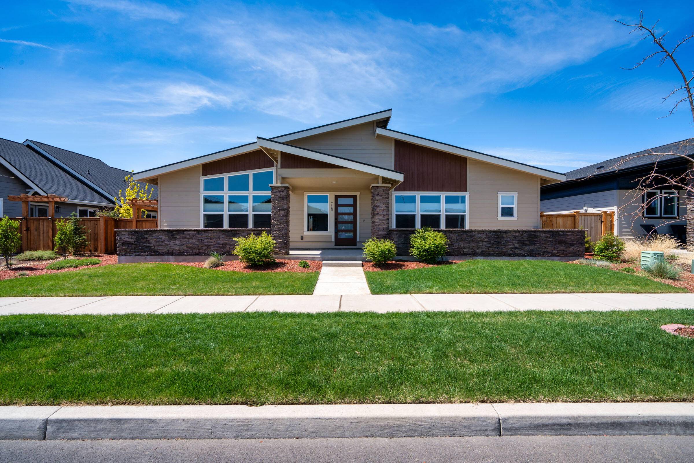 Redmond, OR 97756,715 13th ST