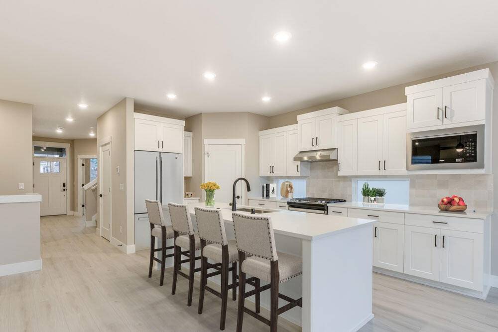 Bend, OR 97702,20874 Delta DR