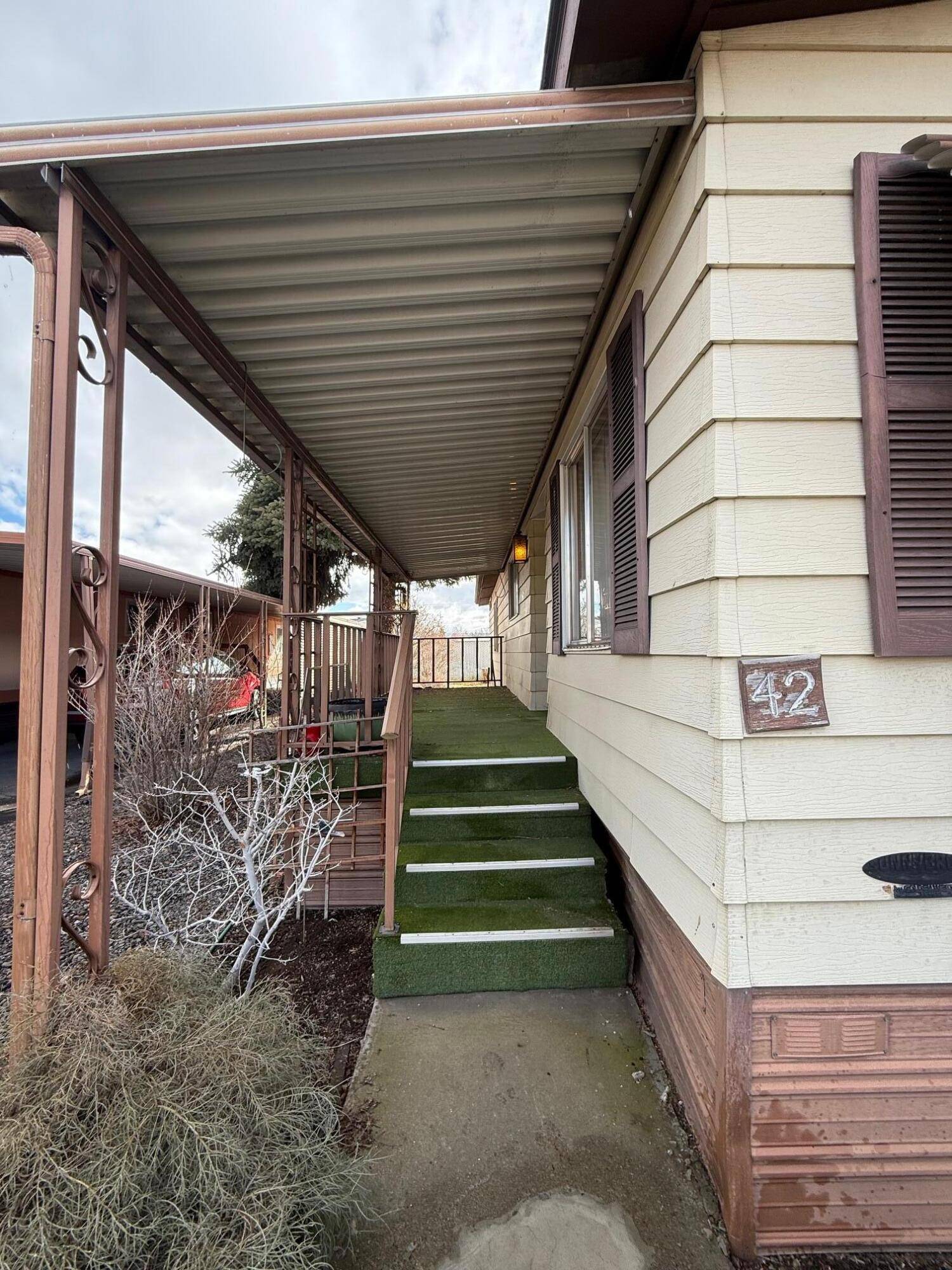 Klamath Falls, OR 97603,3500 Summers LN #UNIT 42