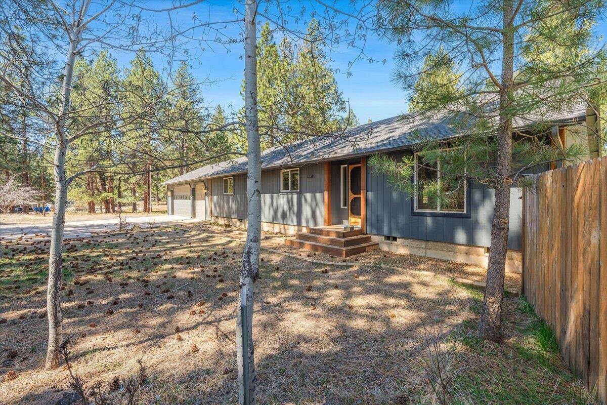Bend, OR 97702,18870 Tuscarora LN