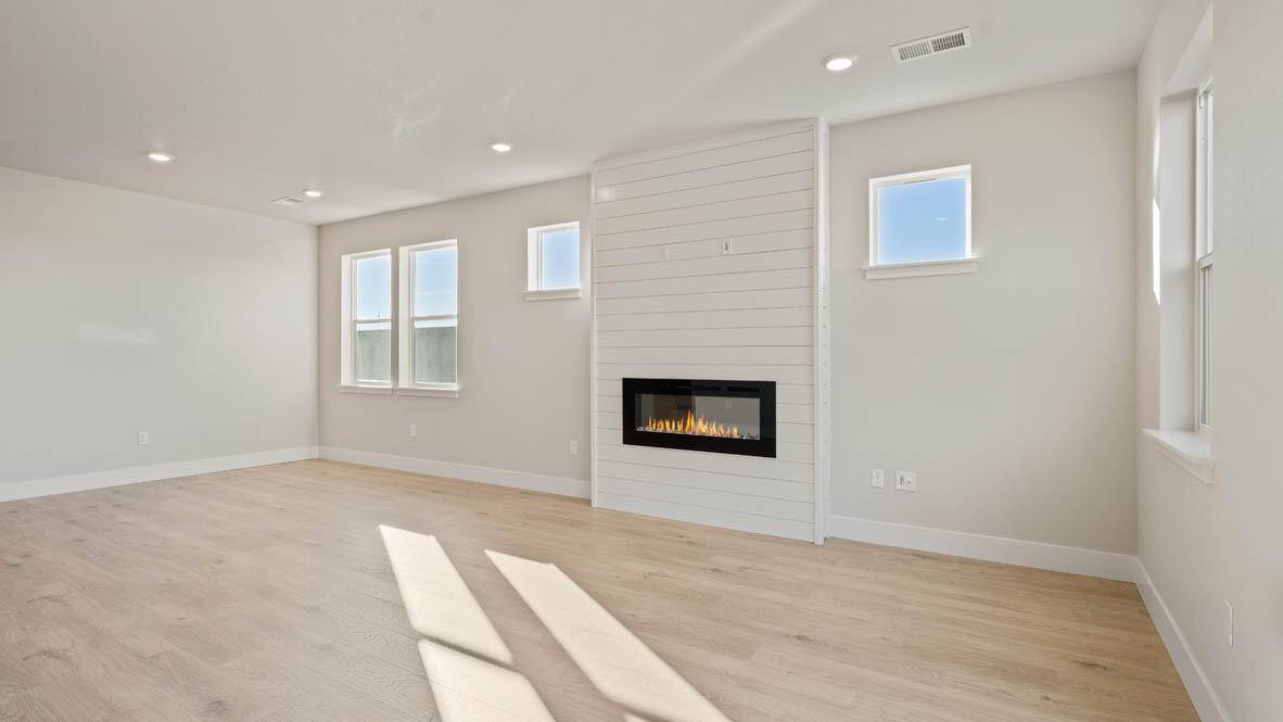Bend, OR 97702,21533 Etna PL