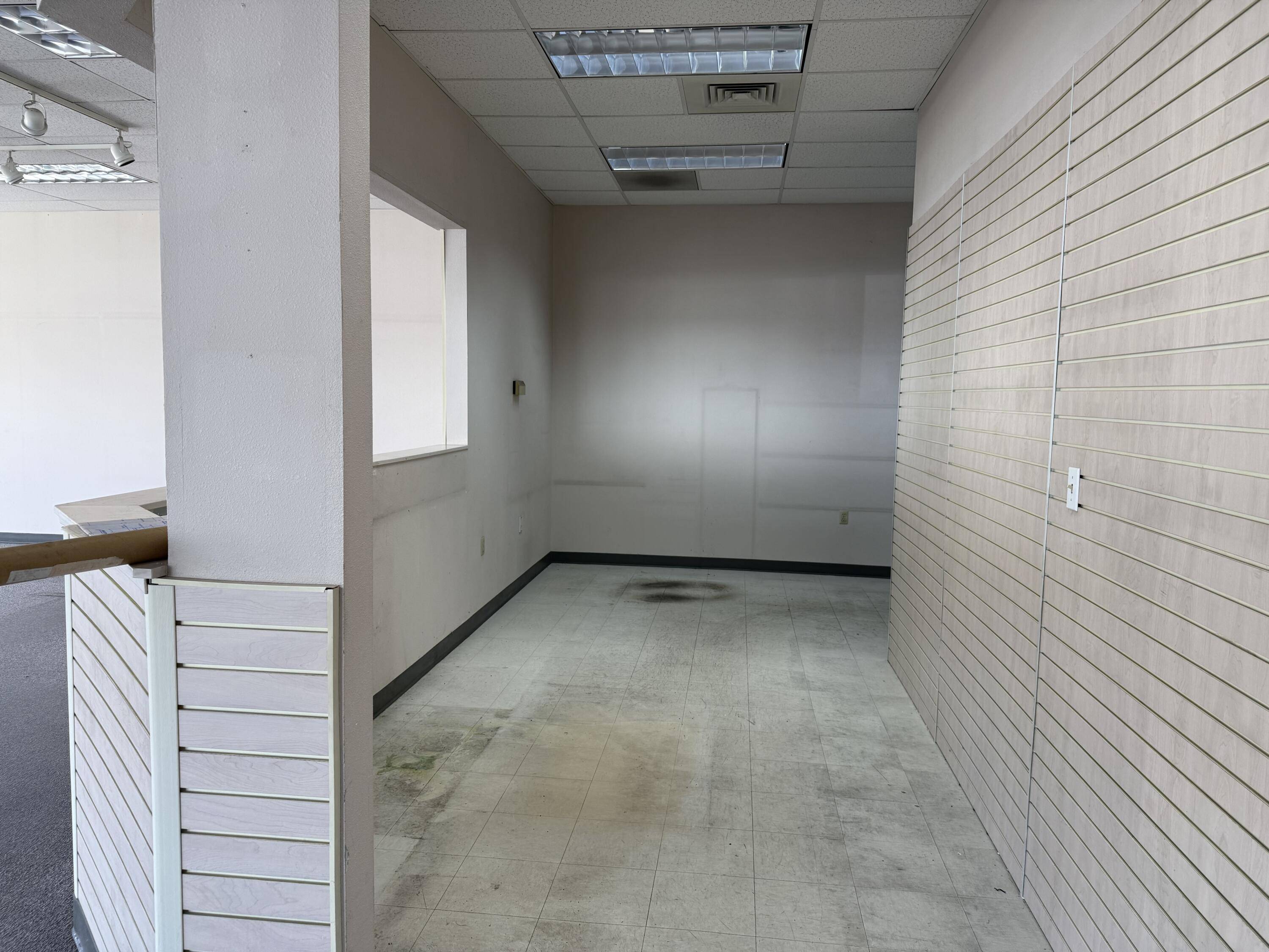 Medford, OR 97504,1596 Biddle RD