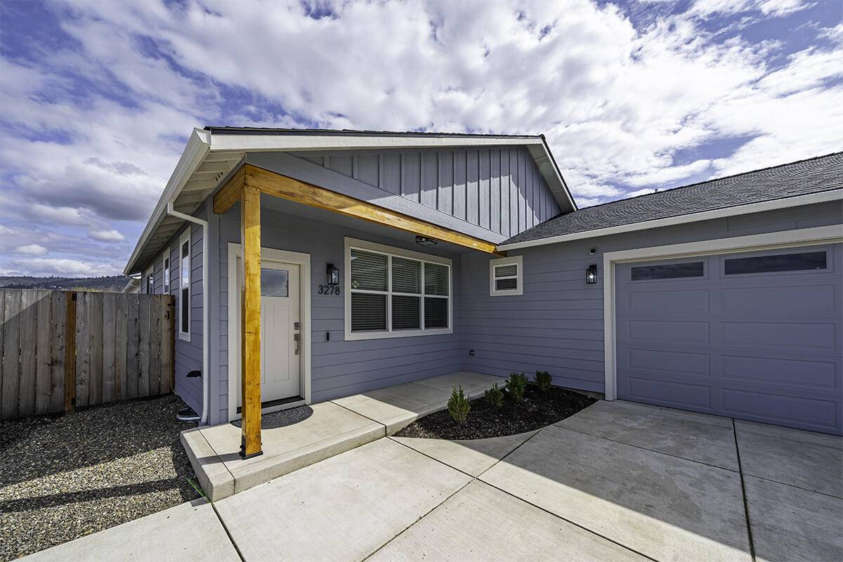 Medford, OR 97504,3278 Springbrook RD