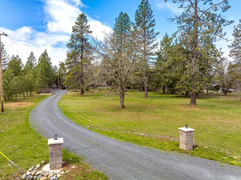 Cave Junction, OR 97523,4515 Dick George RD