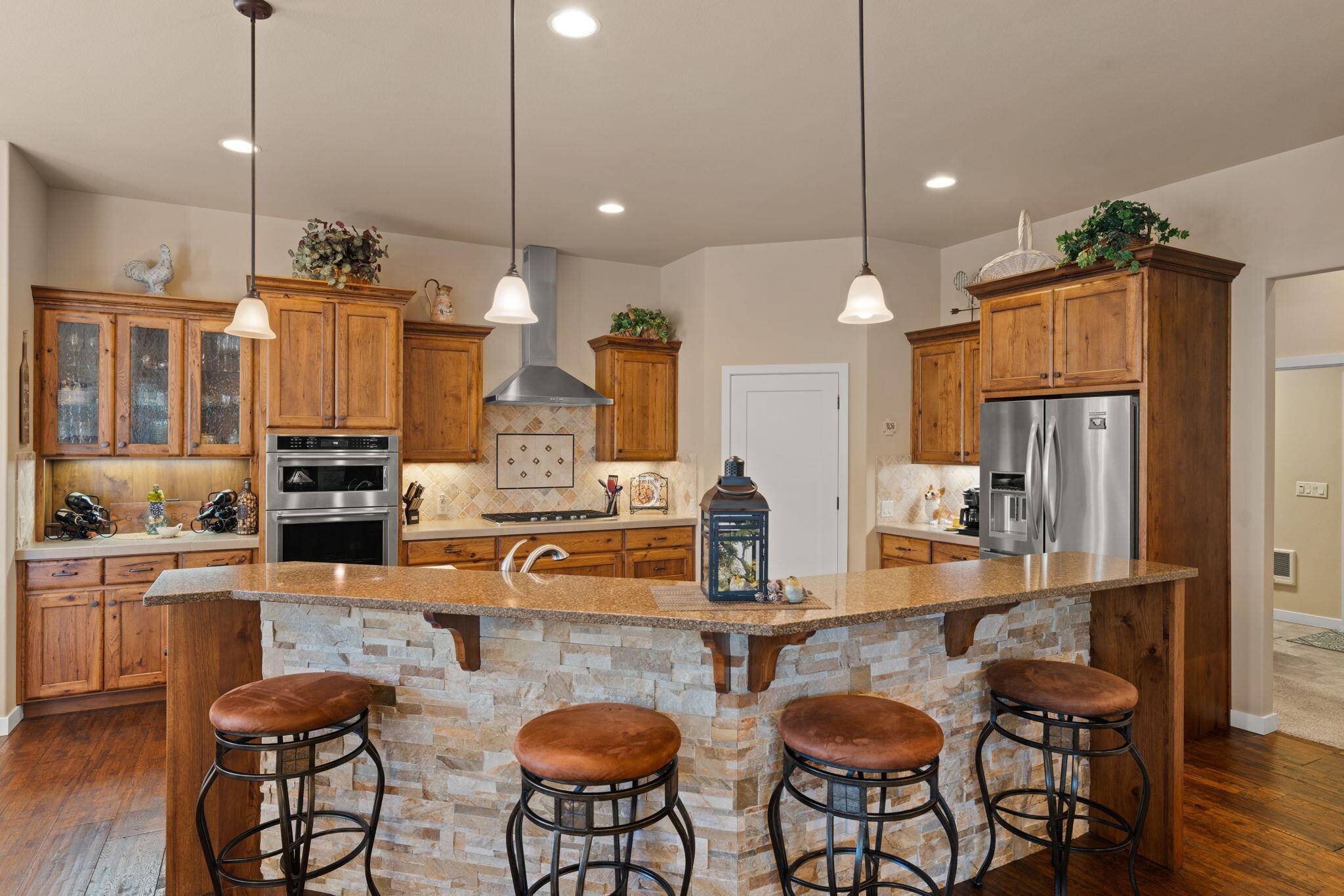 Redmond, OR 97756,8600 Eagle Crest BLVD