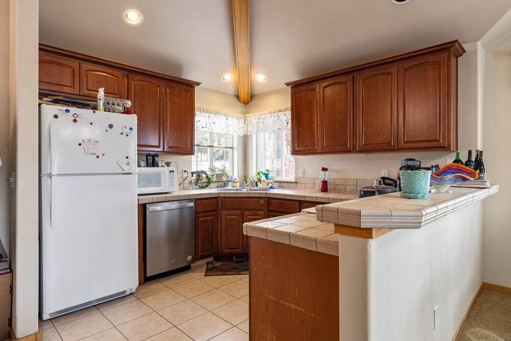 Klamath Falls, OR 97601,5015 Falcon DR