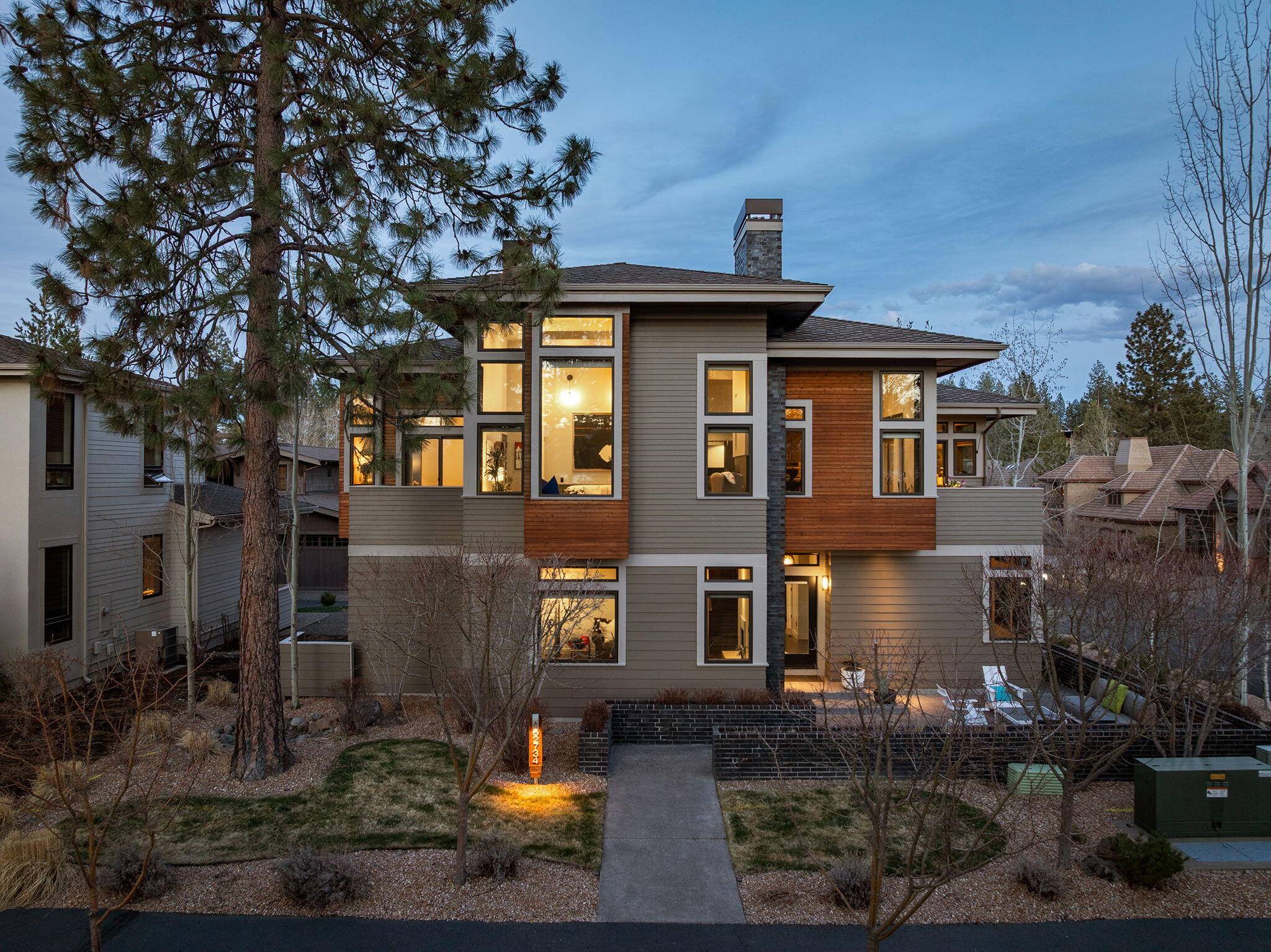 Bend, OR 97703,62734 Mt Hood DR