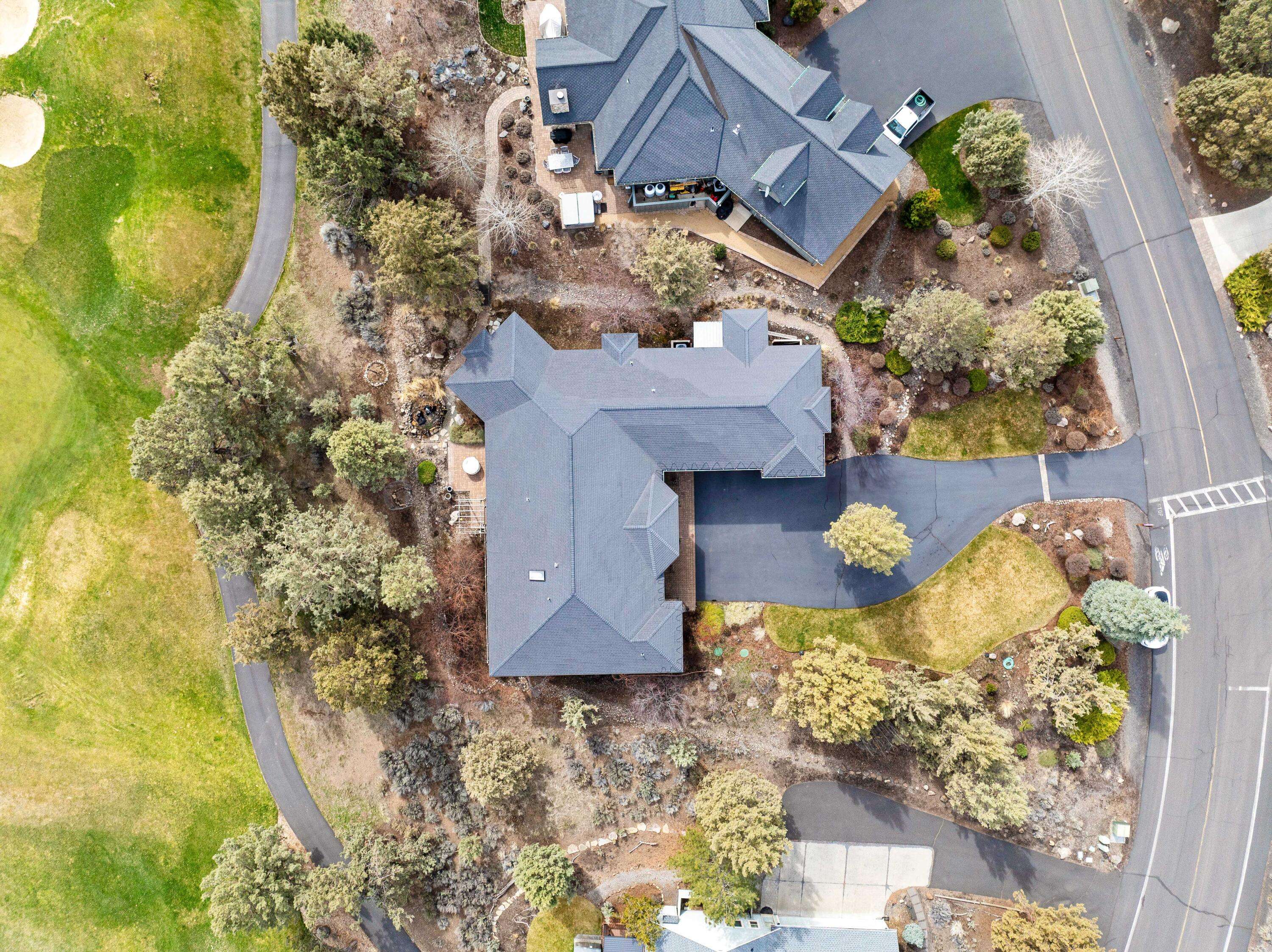 Redmond, OR 97756,8550 Coopers Hawk DR