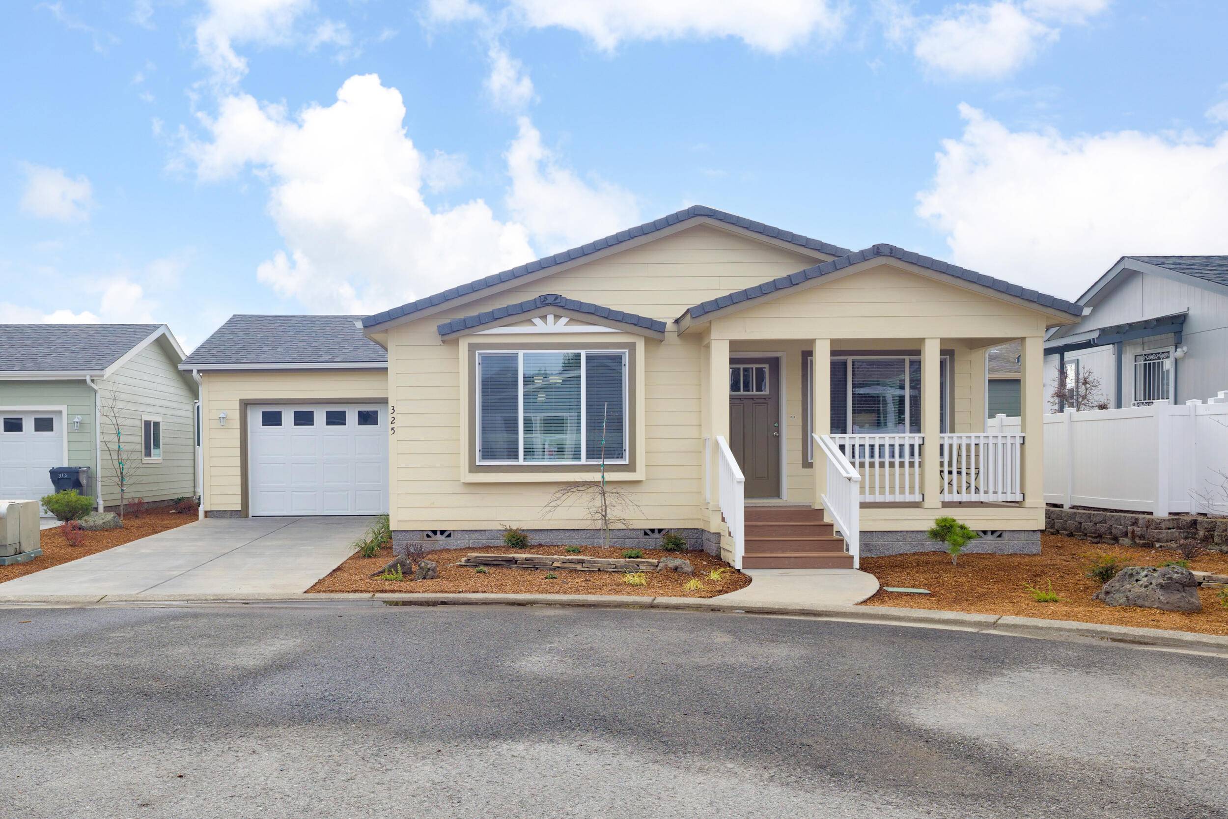 Grants Pass, OR 97526,325 Winston DR