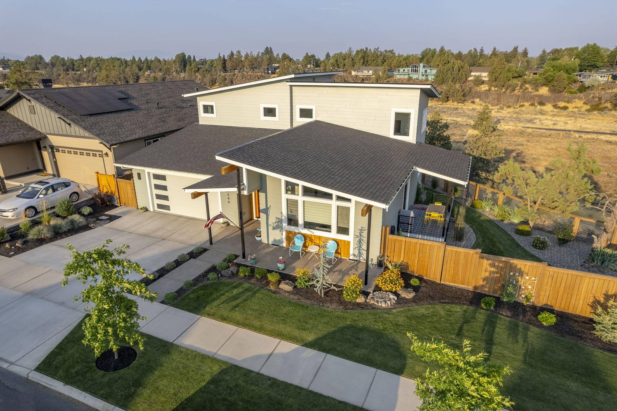 Redmond, OR 97756,688 13th ST