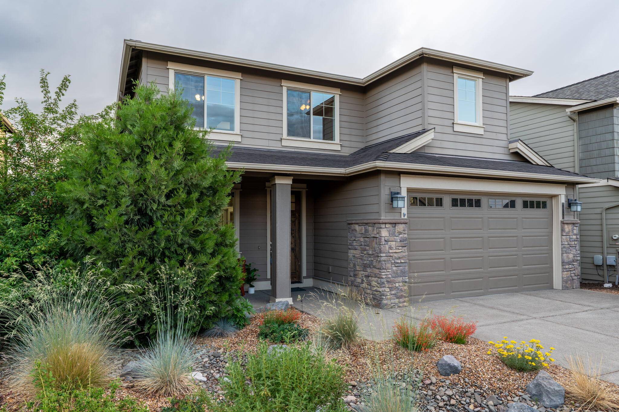 Bend, OR 97702,61048 Manhae LOOP