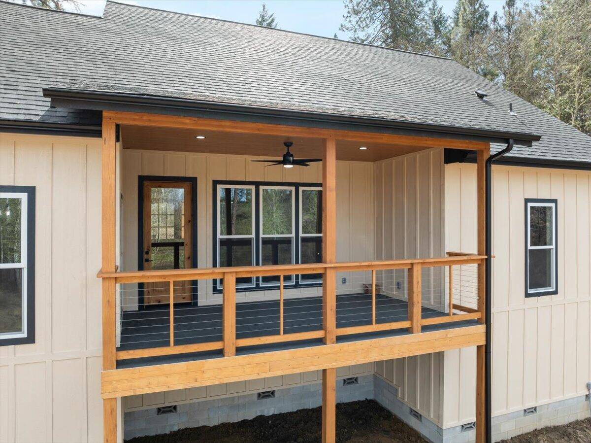 Grants Pass, OR 97527,3340 Redwood HWY #601
