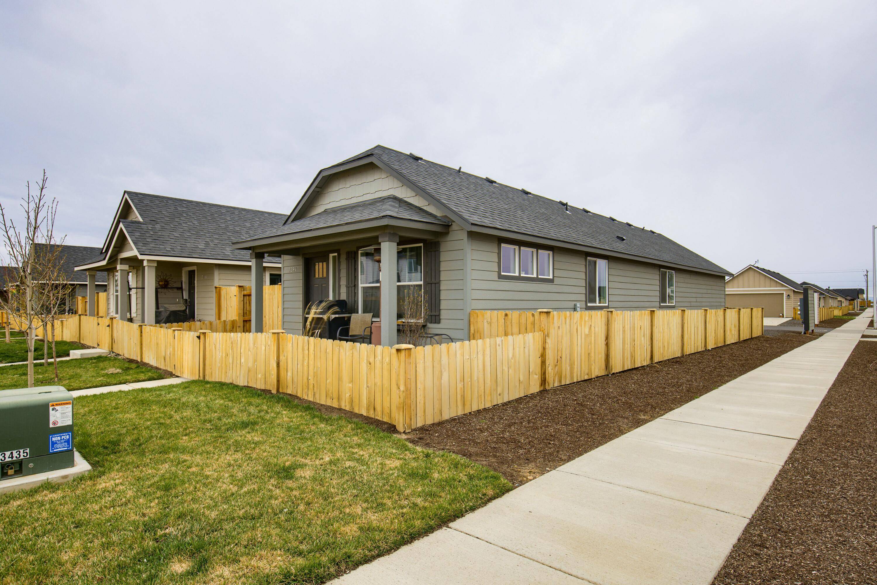 Redmond, OR 97756,3294 9th ST