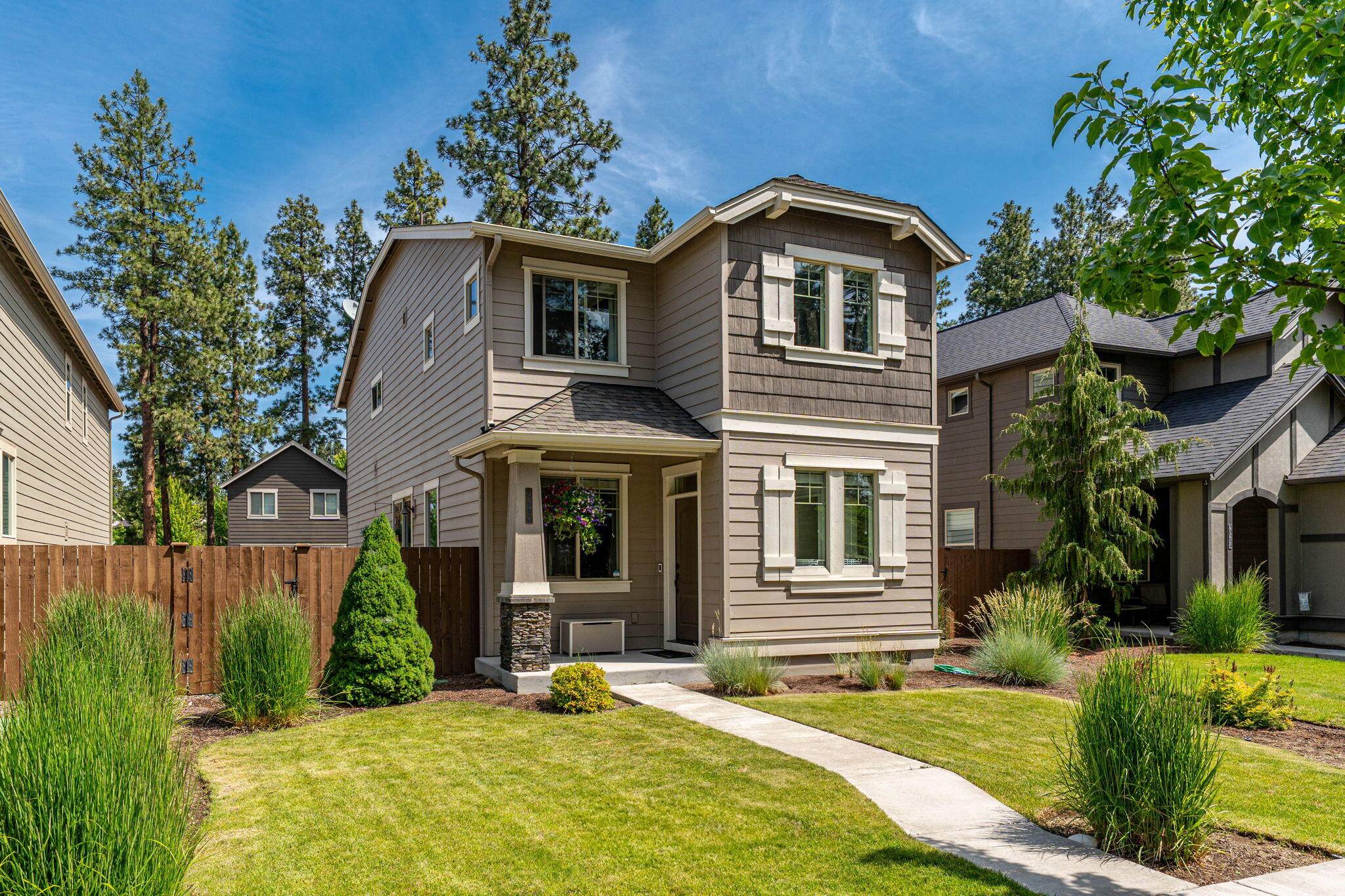 Bend, OR 97702,20250 Narnia PL